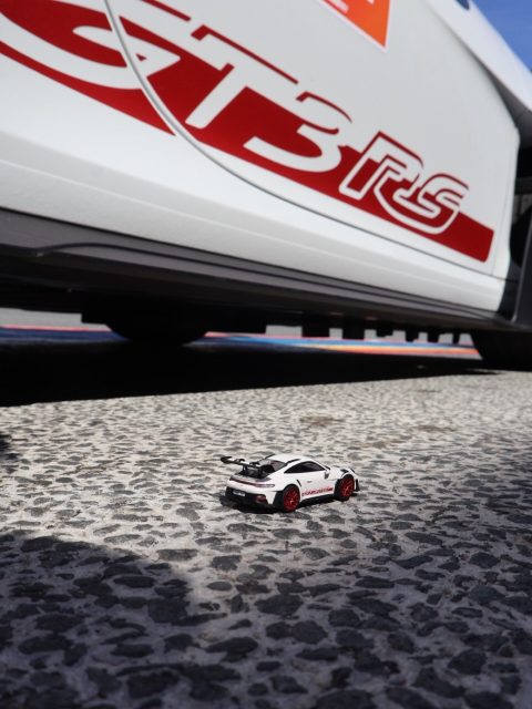 The Porsche 992 GT3 RS in red and white at Circuit Zandvoort is live on miniflatsix.com. A modern track weapon in its natural habitat. #porschemoment #porscheracing 
Already waiting for you on the site: the Porsche 944 S in red, shot at Dinslaken. The car I am working toward as my first Porsche, captured in two scales next to the real thing. Coming to Instagram soon. 👀
@miniflatsix @the_marry_ @hegersport @porschefromandre @lucas_knepperges @hellracergoestrack