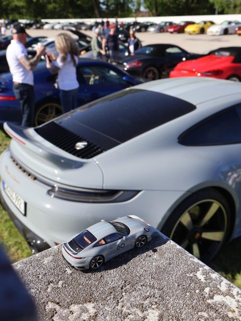 The 992 Sport Classic is live on miniflatsix.com. Heritage Design, ducktail. A modern Porsche with a deep memory.
Already waiting for you on the site: the Porsche 914 in white, shot at Dinslaken. The mid-engined outsider that earned its badge. Coming to Instagram soon. ๐
@miniflatsix @sparkmodel_official @porsche1mai